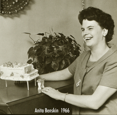 Picture of Anita Benskin with "Piano" cake 1966 yearbook